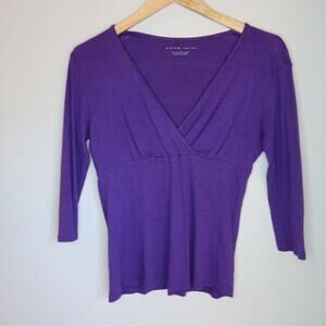 New York & Company Purple V-Neck Empire Waist Top M Y2K 3/4 sleeve